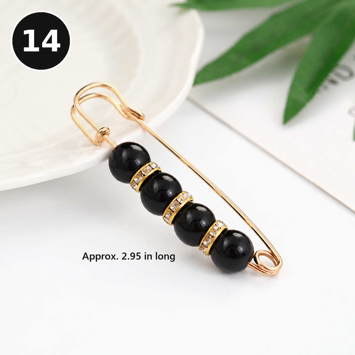 🎒 49% OFF NOW! 💎 Pearl No-Sew Waist Adjuster Pin – Instantly Tighten Loose Jeans, Pants & Skirts ✨